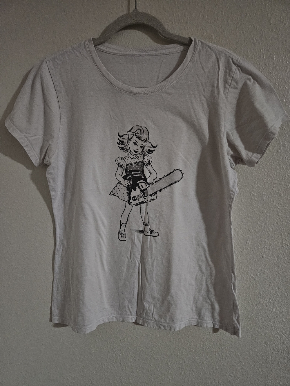 Vintage Aesthetic "Chainsaw Girl" Graphic Tee - Soft Grunge / Creepy Cute